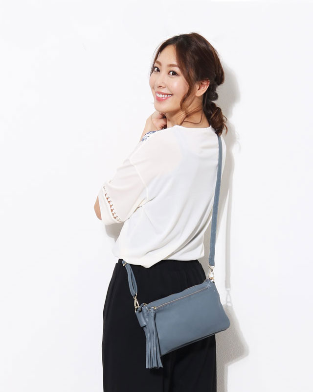 Mia Borsa/ミア ボルサ 牛革 2WAY ミニバッグ フリンジ 付き